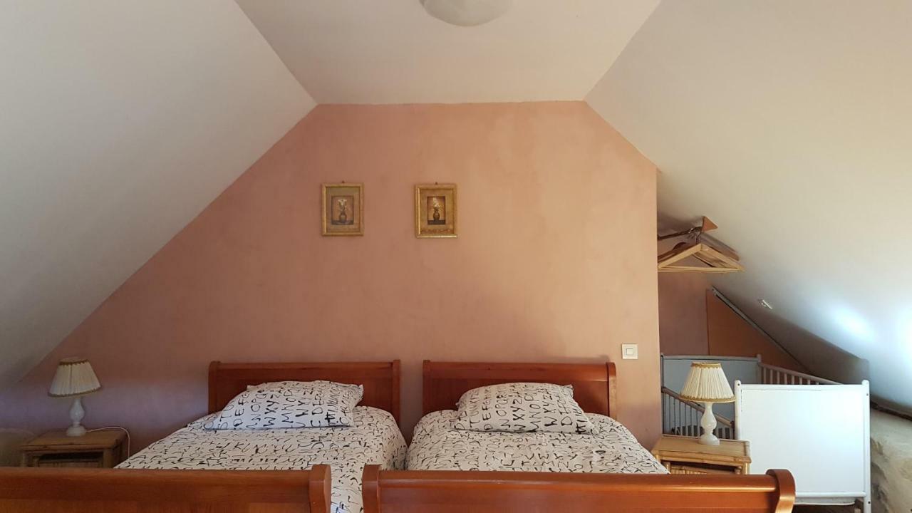La Ferme De Kerhors Hotell Tréméoc Eksteriør bilde