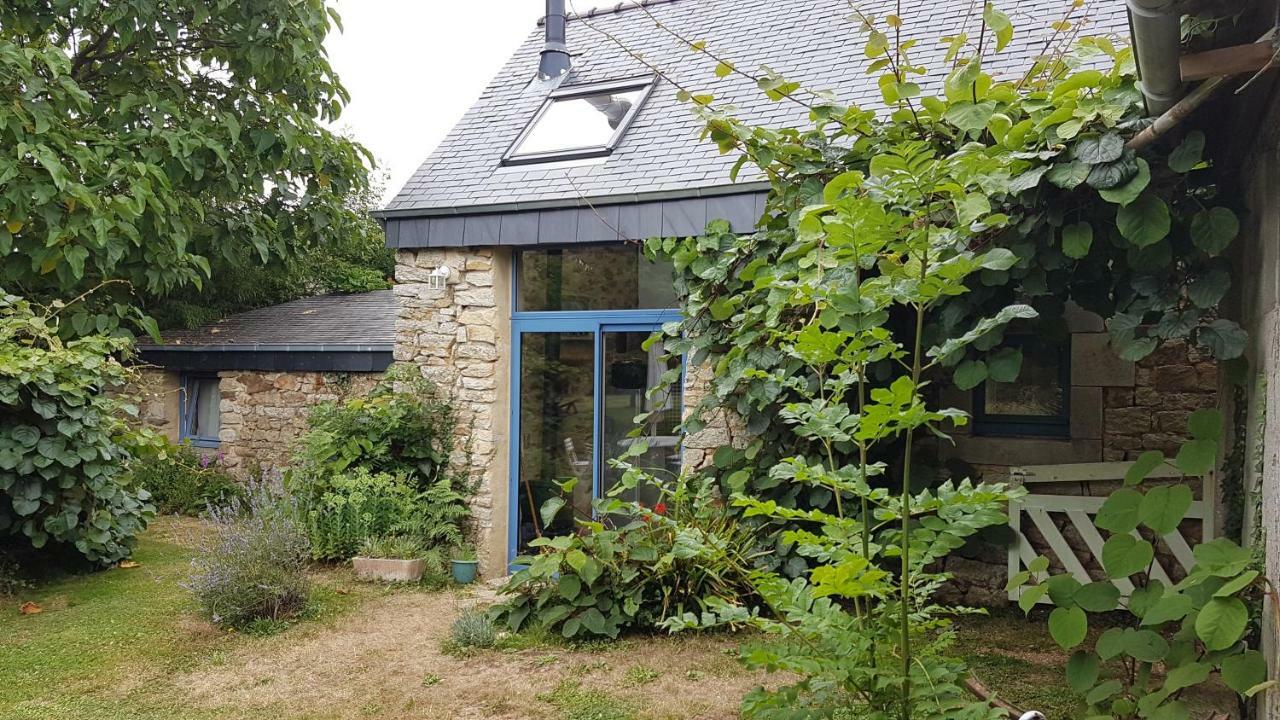La Ferme De Kerhors Hotell Tréméoc Eksteriør bilde